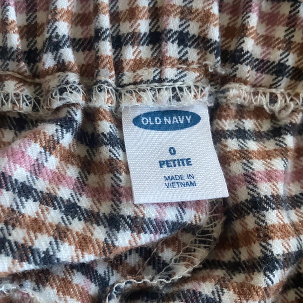 OLD NAVY plaid pants - Picture 6 of 6